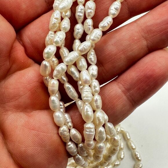 24" and three strands of rice pearls with 14kt yellow gold hardware necklace! - Picture 5 of 14